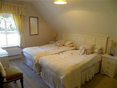 Twin Bedroom